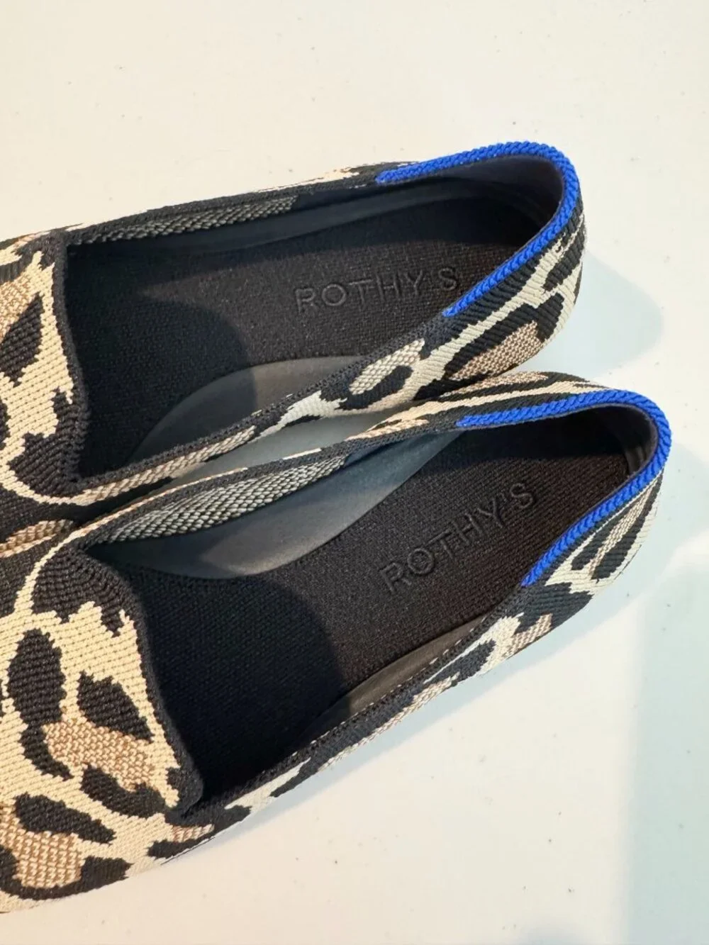 Rothys The Almond Loafer in Desert Cat Size 6.5 Leopard Print Flats Classic Chic